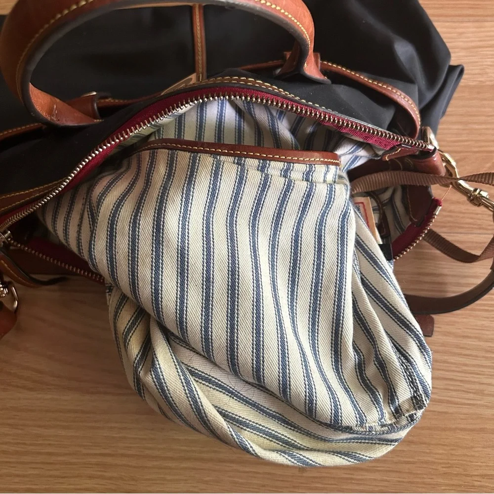 Dooney & Bourke good used